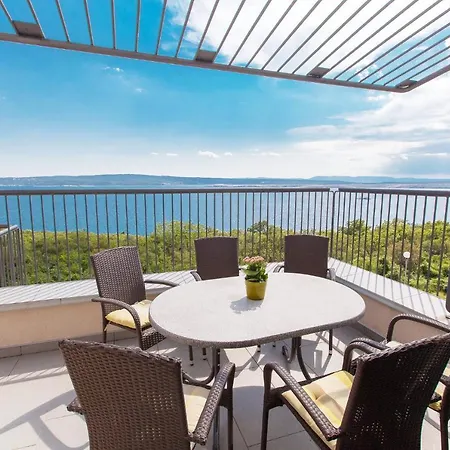 Apartment In 13719 Crikvenica