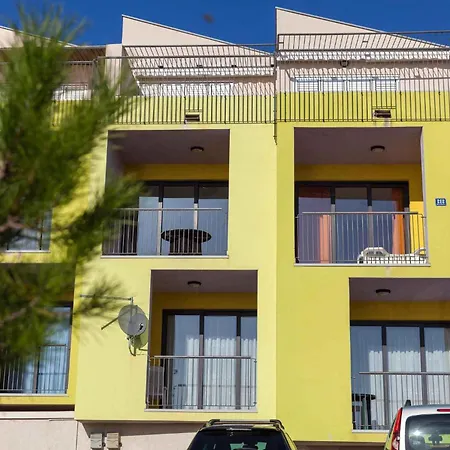In 13719 Apartament *