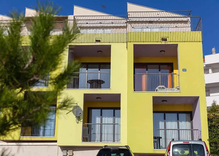 In 13719 Apartament *